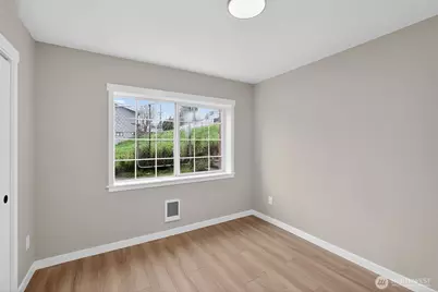 2404 Bloyd Street, Kelso, WA 98626 - Photo 13