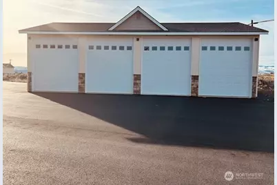 9967 W.8 Road NW #F 32, Quincy, WA 98848 - Photo 1