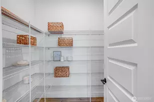 20068 165th St E, Bonney Lake, WA 98391 - Photo 7