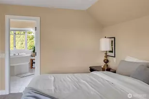 4911 Harbor Ln, Everett, WA 98203 - Photo 19