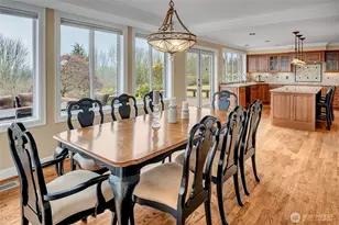 4911 Harbor Ln, Everett, WA 98203 - Photo 9