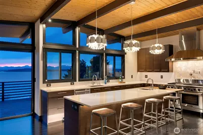 3831 58th Avenue SW, Seattle, WA 98116 - Photo 11