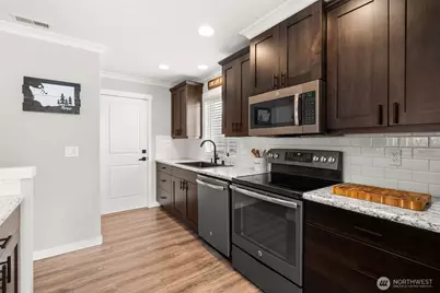 18411 104th Street Ct E, Bonney Lake, WA 98391 - Photo 7