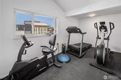 2501 Canterbury Lane E #221, Seattle, WA 98112 - Photo 23