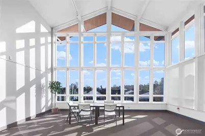 2501 Canterbury Lane E #221, Seattle, WA 98112 - Photo 19