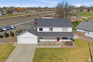 1705 SE Market St, College Place, WA 99324 - Photo 3