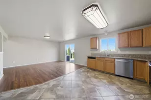 1705 SE Market St, College Place, WA 99324 - Photo 9