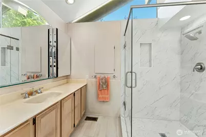 2258 40th Avenue E, Seattle, WA 98112 - Photo 17