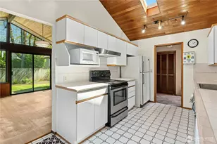 2258 40th Ave E, Seattle, WA 98112 - Photo 9