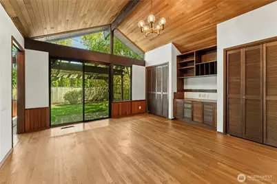 2258 40th Avenue E, Seattle, WA 98112 - Photo 11