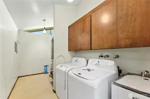 2258 40th Ave E, Seattle, WA 98112 - Photo 21