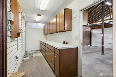 2258 40th Avenue E, Seattle, WA 98112 - Photo 23