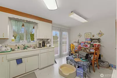 12410 36th Avenue E, Tacoma, WA 98446 - Photo 29