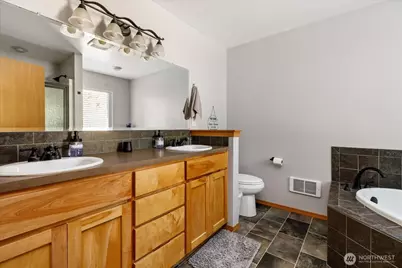 1035 W Starflower Road, Oak Harbor, WA 98277 - Photo 21