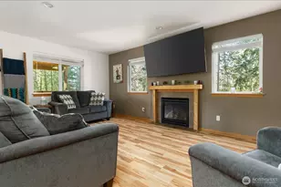 1035 W Starflower Rd, Oak Harbor, WA 98277 - Photo 5