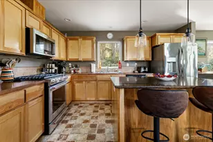 1035 W Starflower Rd, Oak Harbor, WA 98277 - Photo 11