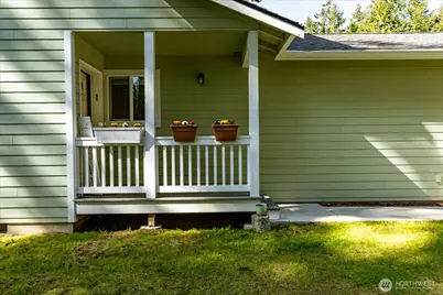 1035 W Starflower Road, Oak Harbor, WA 98277 - Photo 3