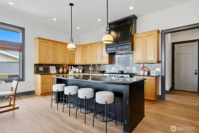 1558 26th Court NE, Issaquah, WA 98029 - Photo 9