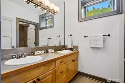 1558 26th Court NE, Issaquah, WA 98029 - Photo 29