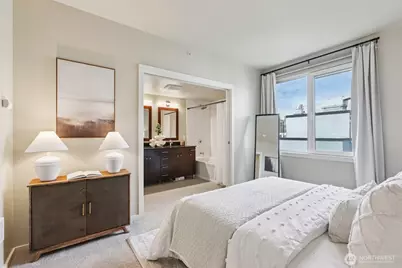 76 Cedar Street #S1005, Seattle, WA 98121 - Photo 13