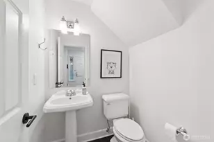 8125 212th St SW, Edmonds, WA 98026 - Photo 11