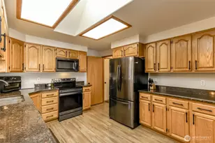 9120 Kelly Ct NE, Lacey, WA 98516 - Photo 11