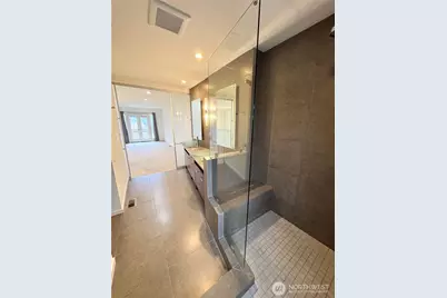 1200 Bellevue Way NE #104, Bellevue, WA 98004 - Photo 21