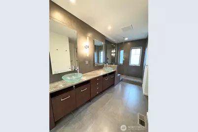 1200 Bellevue Way NE #104, Bellevue, WA 98004 - Photo 19