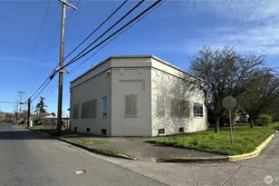 975 Hemlock Street Ct, Longview, WA 98632 - Photo 1