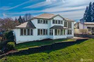 31425 36th Ave SW, Federal Way, WA 98023 - Photo 3