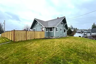823 Broadway Ave, South Bend, WA 98586 - Photo 3