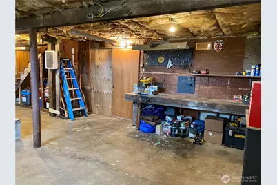 823 Broadway Avenue, South Bend, WA 98586 - Photo 29
