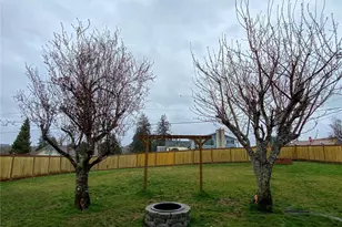 823 Broadway Ave, South Bend, WA 98586 - Photo 31