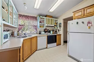 42041 Cedar St, Concrete, WA 98237 - Photo 15