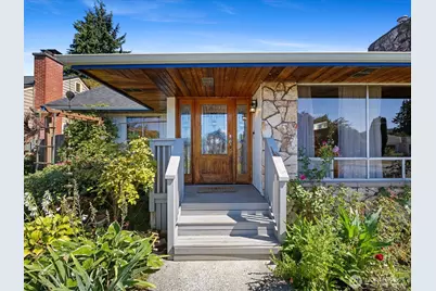 1035 Oakes Ave, Everett, WA 98201 - Photo 3