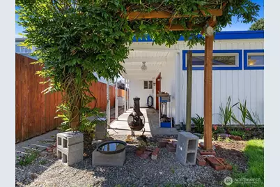 1035 Oakes Ave, Everett, WA 98201 - Photo 21