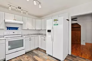 1035 Oakes Ave, Everett, WA 98201 - Photo 11