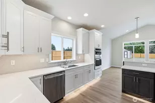 841 Barbara Ln, Centralia, WA 98531 - Photo 5