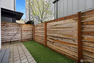 2005 Dexter Ave N, Seattle, WA 98109 - Photo 7