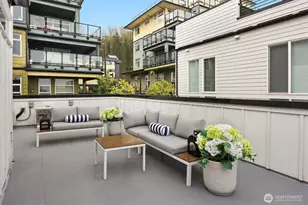 2005 Dexter Ave N, Seattle, WA 98109 - Photo 17