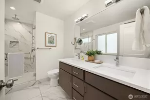 2005 Dexter Ave N, Seattle, WA 98109 - Photo 15