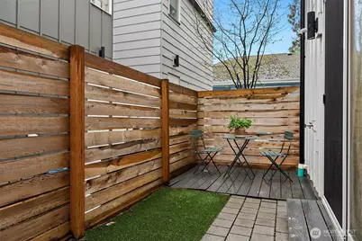2005 Dexter Avenue N #B, Seattle, WA 98109 - Photo 7