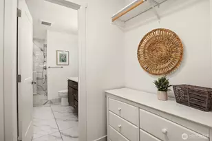 2005 Dexter Ave N, Seattle, WA 98109 - Photo 15