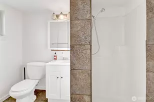 2625 Maplewood Ave, Bellingham, WA 98225 - Photo 13