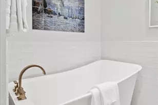 1400 Magnolia Blvd W, Seattle, WA 98199 - Photo 23