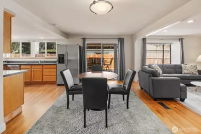 315 124th Place NE, Bellevue, WA 98005 - Photo 11