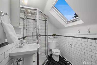 933 Yakima Place S, Seattle, WA 98144 - Photo 9