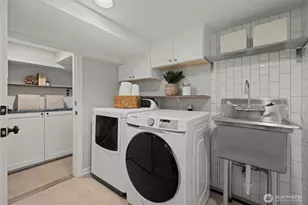 933 Yakima Pl S, Seattle, WA 98144 - Photo 19