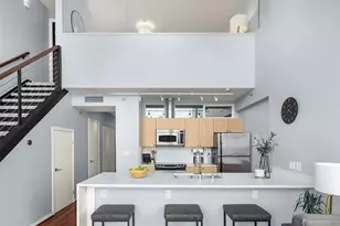 2717 Western Ave, Seattle, WA 98121 - Photo 7