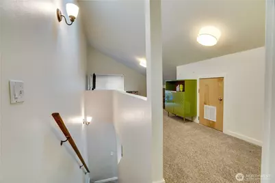 10319 Midvale Avenue N #A, Seattle, WA 98133 - Photo 23
